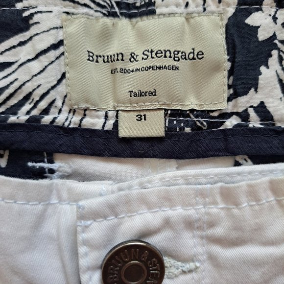 New Bruun & Stengade Men's White Floral Shorts Size 31 - Picture 2 of 9